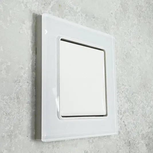 Розетки и выключатели Ambrella Alfa Platos - #2